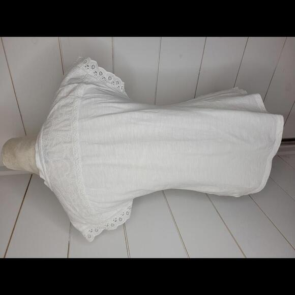 Talbots XS white eyelet sleeved tee shirt. So cute! - Picture 3 of 5